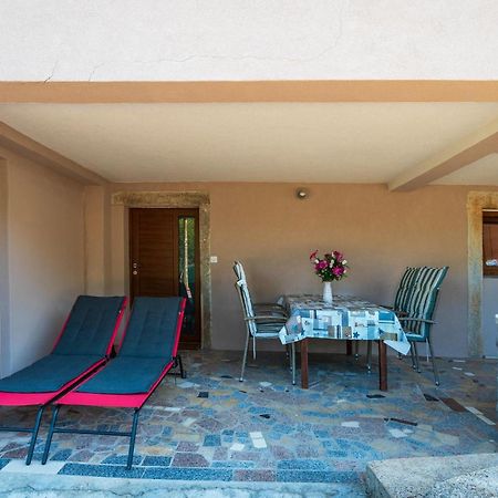 2 Bedroom Amazing Home In Rakotule Exterior foto